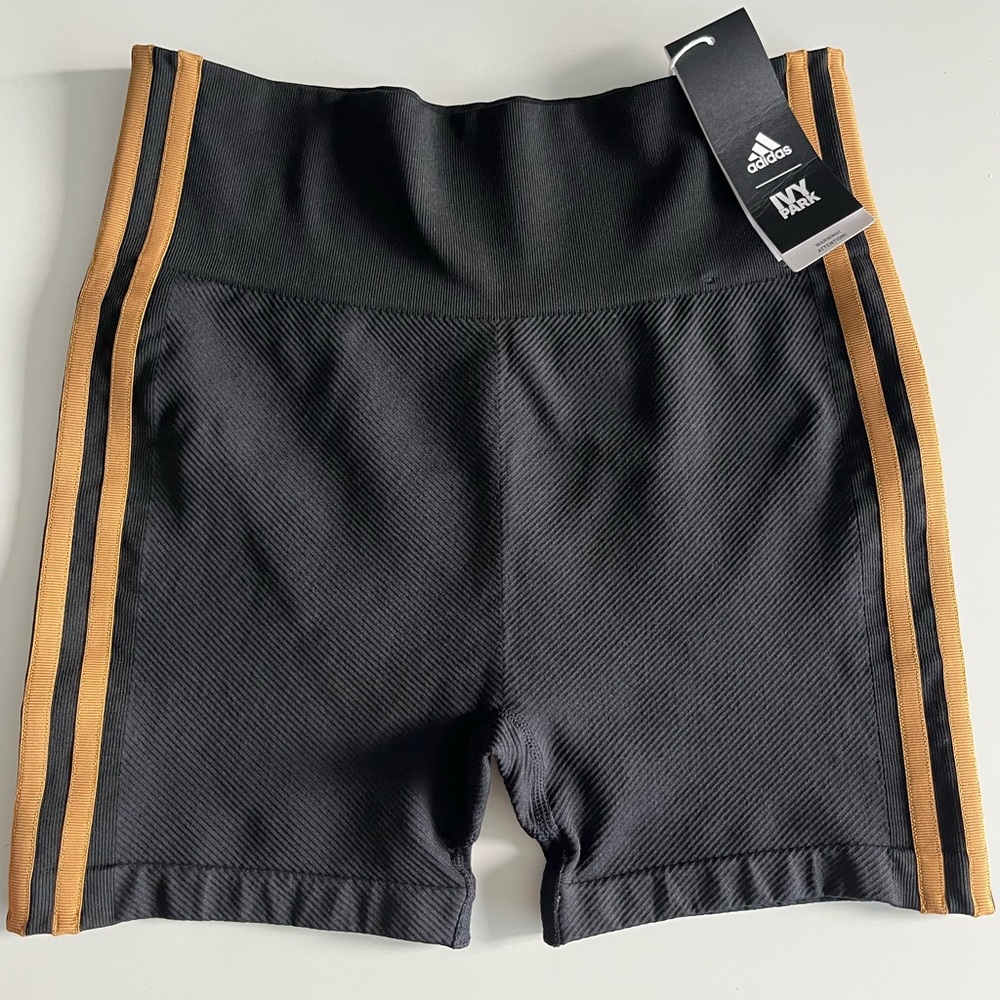Adidas/ Ivy Park Biker Short